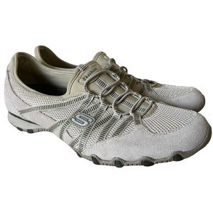 SKECHERS Women's Shoes Sneakers 8.5
Straight Away Biker Cream Slip-Ons SN
21159